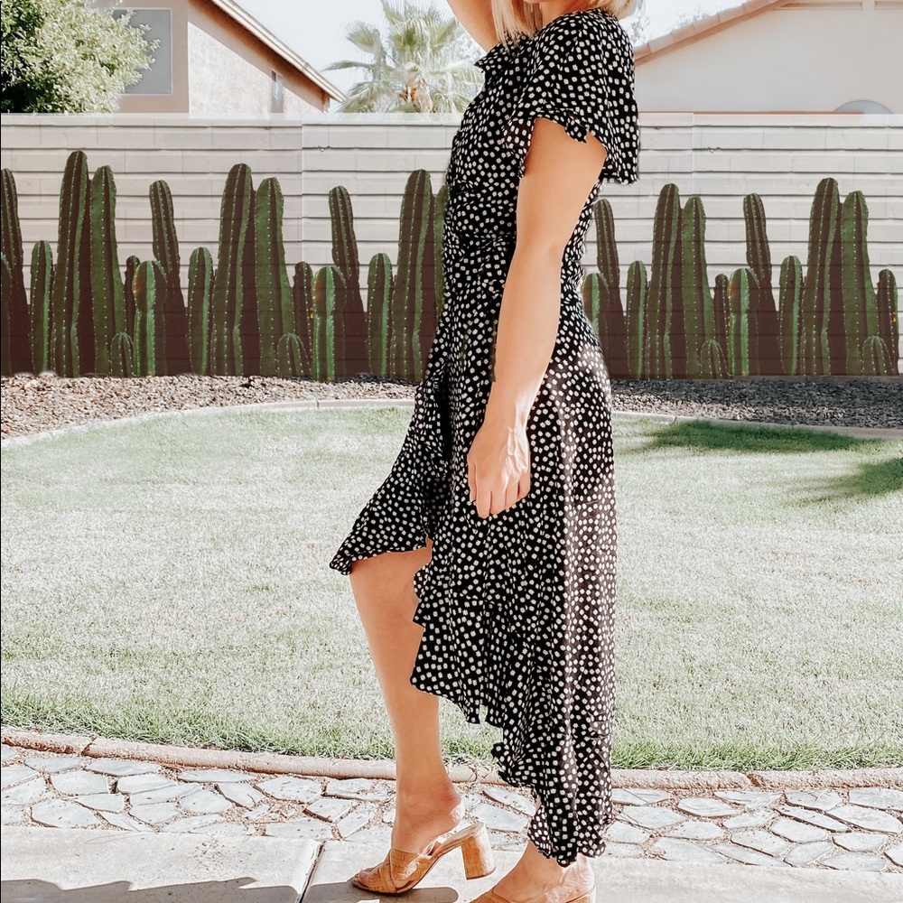 Flounce short sleeve dress